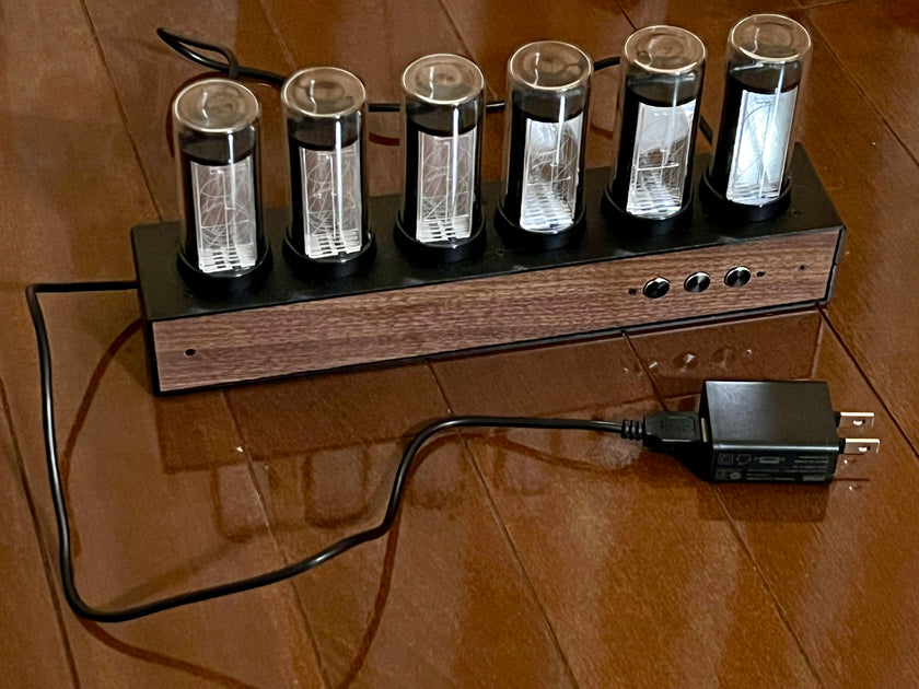 Gixie ClockのUSB電源アダプターの選び方と動作確認済みの製品について